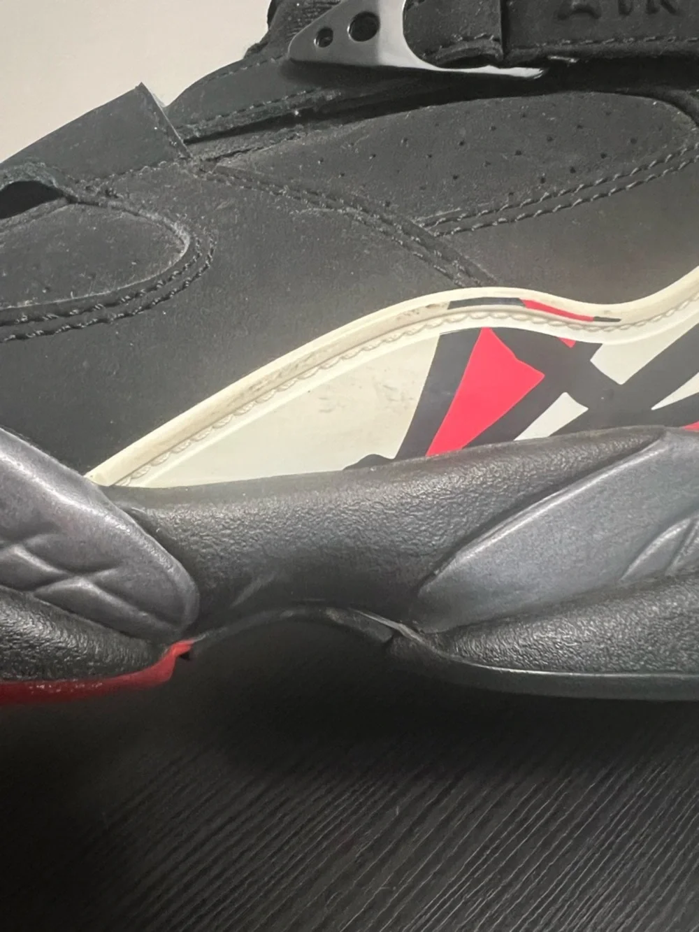 Jordan Air Jordan 8 Retro Playoff 2013 Size 9.5 305381-061 Red Black White